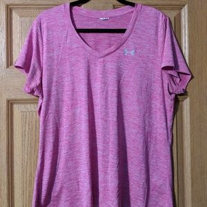 Under Armour T-shirt